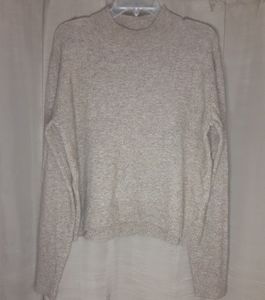 Women's Fable Cream Colored knit Stretchy Comfy Sweater Size Large